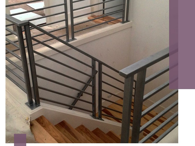 Изготовление поручней из металла и дерева в Котельниках